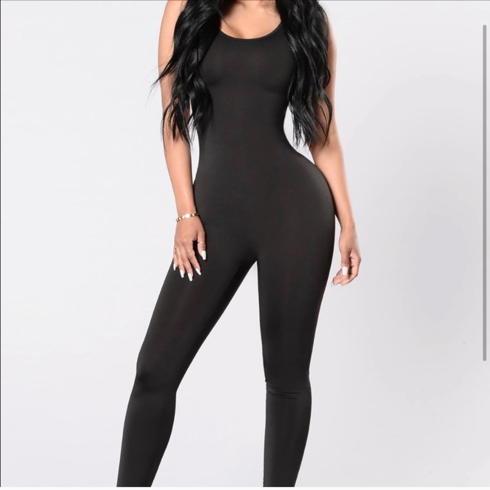 FASHION NOVA BLACK JUMPSUIT PERFECT CONDITION